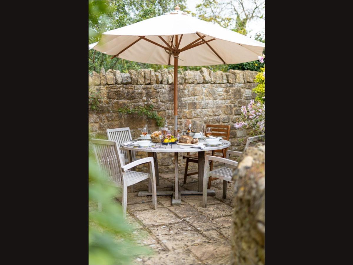 Wisteria Cottage , Pretty Cotswold Cottage Close To Chipping Campden Weston Subedge Εξωτερικό φωτογραφία